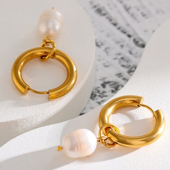 Jewelry - ^NEW 18K Gold Plated Fresh Pearl Drop Round Hoop Earrings